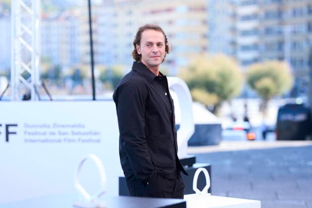September 22, 2026, Donostia San Sebastian, Euskadi, Spain: Metin AkdoÂ¼lger attended Artakalan Photocall during 74th San Sebastian International Film Festival at Kursaal Palace on September 22, 2026 in Donostia San Sebastian, Spain Donostia San Sebastian Spain - ZUMAg15_ 20260922_zaf_g15_082 Copyright: xJackxAbuinx