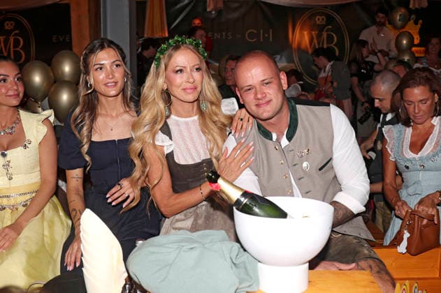 Jenny Elvers und Paul Jolig beim Cathy Hummels Wiesn Bummel auf dem 191. Oktoberfest 2026 auf der Theresienwiese. München, 21.09.2026