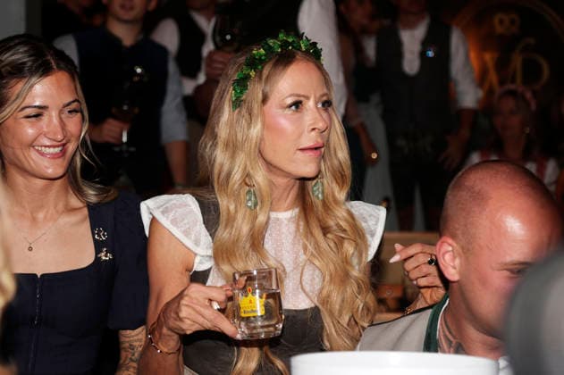 Jenny Elvers beim Cathy Hummels Wiesn Bummel auf dem 191. Oktoberfest 2026 auf der Theresienwiese. München, 21.09.2026