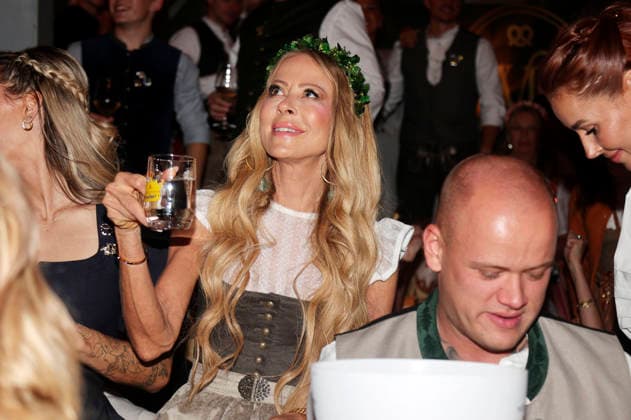Jenny Elvers und Paul Jolig beim Cathy Hummels Wiesn Bummel auf dem 191. Oktoberfest 2026 auf der Theresienwiese. München, 21.09.2026