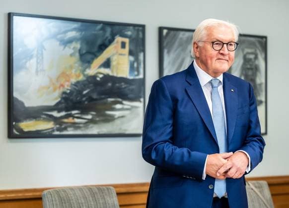 Ortszeit Bundespräsident in Hattingen ** NUR FÜR REDAKTIONELLE ZWECKE ** EDITORIAL USE ONLY **<p>Bundespräsident Frank Walter Steinmeier (SPD) spricht am Dienstagmorgen, 22.09.2026,im Rahmen seiner dreitägigen Ortszeit in Hattingen zu Vertretern der örtlichen Wirtschaft. Deutschland NRW Hattingen Copyright: MartinxMöller