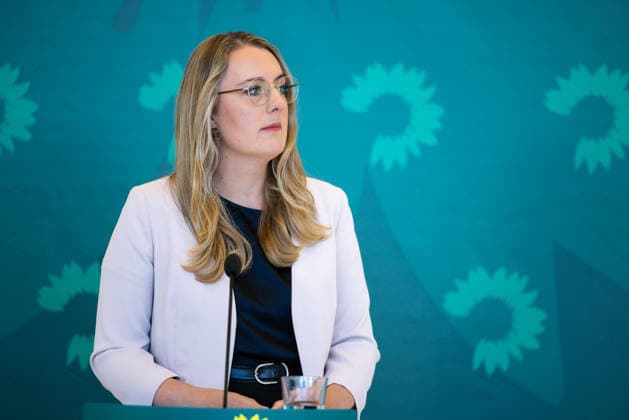 Pressestatement der Bündnis 90 Die Grünen Fraktion im Bundestag. Deutschland, Berlin am 22. September 2026: Fraktionsvorsitzender MdB Katharina Dröge spricht vor Presse und Journalisten auf der Fraktionsebene im Bundestag.