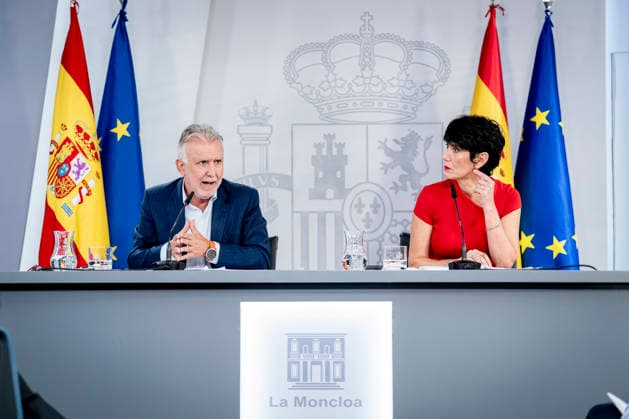 The Council of Ministers Reports on New Progress in the Administration of Ceuta The Minister of Territorial Policy and Democratic Memory, Ángel Víctor Torres, and the Minister of Inclusion, Social Security, and Migration and Government Spokesperson, Elma Saiz, during the press conference following the Council of Ministers meeting on September 22, 2026, in Madrid, Spain. The government has reported on the latest developments in the management of the migration crisis that Ceuta has been experiencing since last July and has outlined the next steps to be taken. In addition, the Council of Ministers has approved other measures, such as the call for bids for the integration of the railway in Torrelavega. SEPTEMBER 22SEPTEMBER 2026 COUNCIL OF MIN  Copyright: xA.xPÃ rezxMecax 7791572