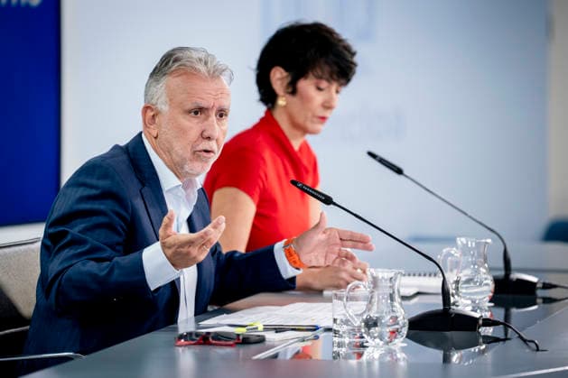 The Council of Ministers Reports on New Progress in the Administration of Ceuta The Minister of Territorial Policy and Democratic Memory, Ángel Víctor Torres, and the Minister of Inclusion, Social Security, and Migration and Government Spokesperson, Elma Saiz, during the press conference following the Council of Ministers meeting on September 22, 2026, in Madrid, Spain. The government has reported on the latest progress in managing the migration crisis that Ceuta has been experiencing since last July and has outlined the next steps to be taken. In addition, the Council of Ministers has approved other measures, such as the call for bids for the integration of the railway in Torrelavega. SEPTEMBER 22SEPTEMBER 2026 COUNCIL OF MINISTERS CEUTA  Copyright: xA.xPÃ rezxMecax 7791573