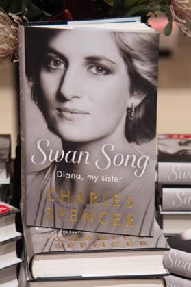 Charles Spencer, Earl Spencer s Diana Memorial Swan Song: Diana, My Sister released Today - Waterstones Piccadilly, London, UK - Tuesday 22 September 2026 A general view of Earl Spencer s (Charles Spencer) new book, a memorial of his late sister Princess Diana titled Swan Song: Diana, My Sister at Waterstones Piccadilly in London, England, UK on Tuesday 22 September, 2026 which is being released today., Credit:Justin Ng Avalon UK, England, London, Waterstones Piccadilly Copyright: xJustinxNgx xAvalonx 1137217384