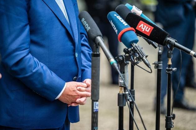 NRW, Bundespräsident Frank-Walter Steinmeier verlegt seinen offiziellen Amtssitz für drei Tage nach Hattingen #7 Ortszeit Bundespräsident in Hattingen ** NUR FÜR REDAKTIONELLE ZWECKE ** EDITORIAL USE ONLY **<p>Bundespräsident Frank Walter Steinmeier (SPD) spricht am Dienstagmittag, 22.09.2026, im Rahmen seiner dreitägigen Ortszeit vor dem Rathaus in Hattingen zu Vertretern der Presse Deutschland NRW Hattingen Copyright: MartinxMöller