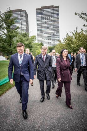 Reise des Bundesministers des Auswaertigen Johann Wadephul nach New York zur Teilnahme an der UN-Generalversammlung. Treffen mit Reem Alabali-Radovan Bundesministerin fuer wirtschaftliche Zusammenarbeit und Entwicklung und Bundesumweltminister Carsten Schneider. 22.09.2026. Fotografiert im Auftrag des Auswaertigen Amtes. New York City New York Copyright: xDominikxButzmannx