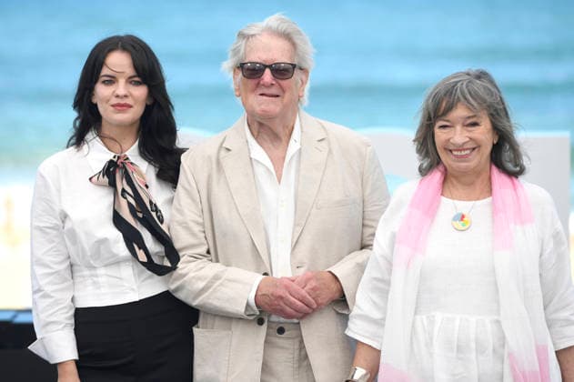 Alice Bailey Johnson, Paul Jesson und Marion Bailey beim Photocall zum Kinofilm Tender Loving Care auf dem 74. Internationalen Filmfestival San Sebastian Festival Internacional de Cine de San Sebastian auf der Kursaal Terasse. San Sebastian, 22.09.2026