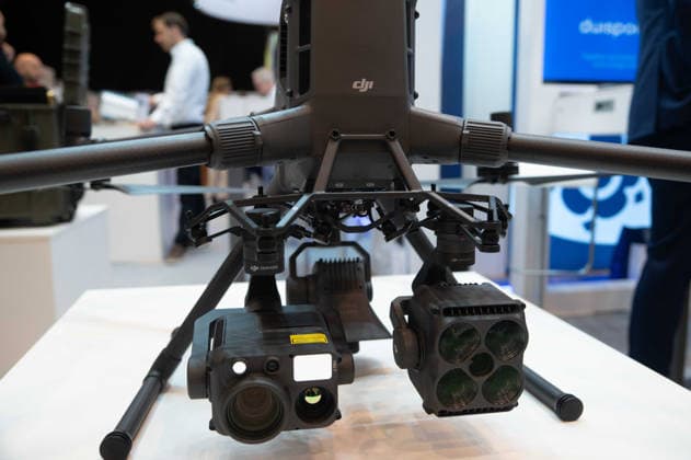 Eine Drohne mit Waermebildkameras, Aufklaerung, Ueberwachung, Observierung, Feature, Randmotiv, Symbolfoto, Messe EUDEX Euro Defence Expo, am 22.09.2026 in der Messe Essen Deutschland.
