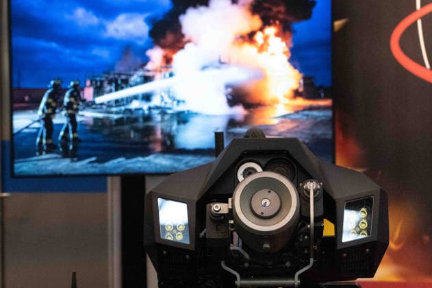 Feuerloescheinrichtung an einem HyperX1, Feuerloeschroboter mit Kettenantrieb, Feature, Randmotiv, Symbolfoto, Messe EUDEX Euro Defence Expo, am 22.09.2026 in der Messe Essen Deutschland.