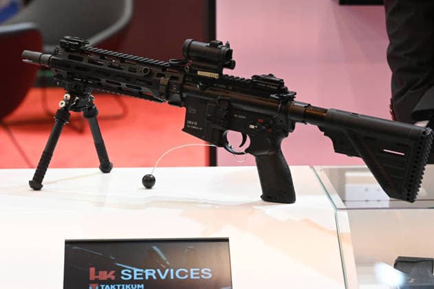 Messestand der Firma Heckler und Koch, HK, Kleinwaffen, Pistolen, Maschinengewehre, Gewehre fuer Spzielkraefte, Messe EUDEX Euro Defence Expo, am 22.09.2026 in der Messe Essen Deutschland.