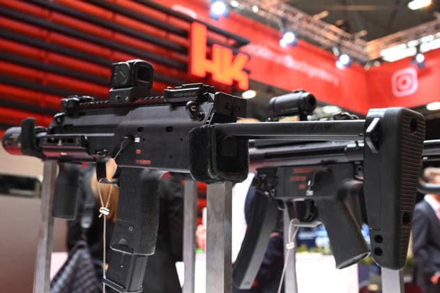 Messestand der Firma Heckler und Koch, HK, Kleinwaffen, Pistolen, Maschinengewehre, Gewehre fuer Spzielkraefte, Messe EUDEX Euro Defence Expo, am 22.09.2026 in der Messe Essen Deutschland.