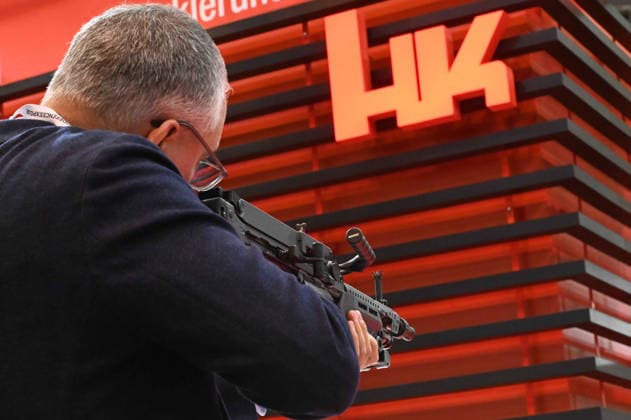 Messestand der Firma Heckler und Koch, HK, Kleinwaffen, Pistolen, Maschinengewehre, Gewehre fuer Spzielkraefte, Messe EUDEX Euro Defence Expo, am 22.09.2026 in der Messe Essen Deutschland.