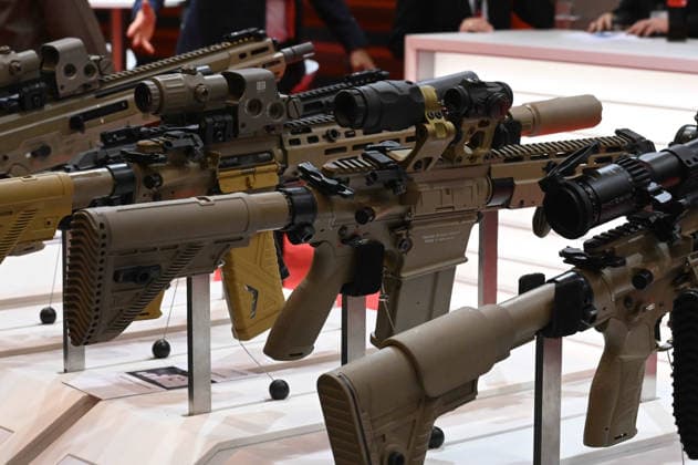 Messestand der Firma Heckler und Koch, HK, Kleinwaffen, Pistolen, Maschinengewehre, Gewehre fuer Spzielkraefte, Messe EUDEX Euro Defence Expo, am 22.09.2026 in der Messe Essen Deutschland.
