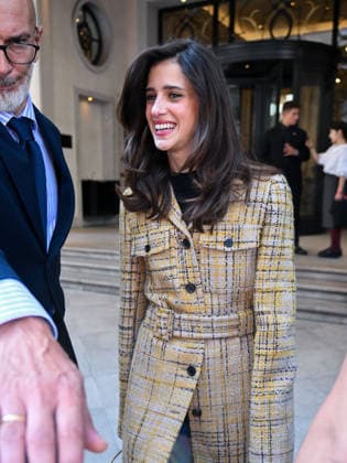 IPA88829522 - Milan, Milan Fashion Week 2026 celebrities in town leaving Palazzo Parigi Pictured: Benedetta Porcaroli  Copyright: xManuelexMangiarottix xManuelexMangiarottix IPA88829522