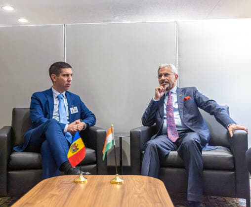 RECORD DATE NOT STATED EAM S. Jaishankar in New York New York U.S. , Sep 22 (ANI): India s Foreign Minister S. Jaishankar and Moldova s Foreign Minister Mihai PopÈ™oi hold bilateral talks on the sidelines of the 81st Session of UNGA 2026, in New York on Monday. (@DrSJaishankar X ANI Photo) New York USA Copyright: xANIx ANI_20260922011
