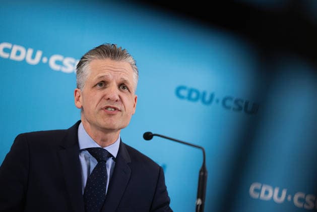 Pressestatement der CDU CSU Fraktion im Bundestag. Deutschland, Berlin am 22. September 2026: Fraktionsvorsitzender CDU CSU, Thorsten Frei spricht vor Presse und Journalisten auf der Fraktionsebene im Bundestag.