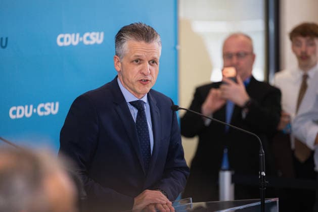 Pressestatement der CDU CSU Fraktion im Bundestag. Deutschland, Berlin am 22. September 2026: Fraktionsvorsitzender CDU CSU, Thorsten Frei spricht vor Presse und Journalisten auf der Fraktionsebene im Bundestag.