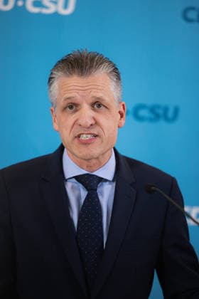 Pressestatement der CDU CSU Fraktion im Bundestag. Deutschland, Berlin am 22. September 2026: Fraktionsvorsitzender CDU CSU, Thorsten Frei spricht vor Presse und Journalisten auf der Fraktionsebene im Bundestag.