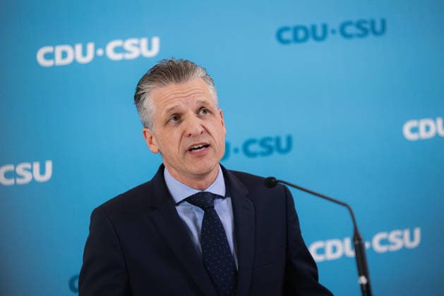 Pressestatement der CDU CSU Fraktion im Bundestag. Deutschland, Berlin am 22. September 2026: Fraktionsvorsitzender CDU CSU, Thorsten Frei spricht vor Presse und Journalisten auf der Fraktionsebene im Bundestag.