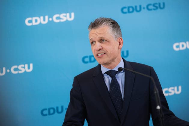 Pressestatement der CDU CSU Fraktion im Bundestag. Deutschland, Berlin am 22. September 2026: Fraktionsvorsitzender CDU CSU, Thorsten Frei spricht vor Presse und Journalisten auf der Fraktionsebene im Bundestag.