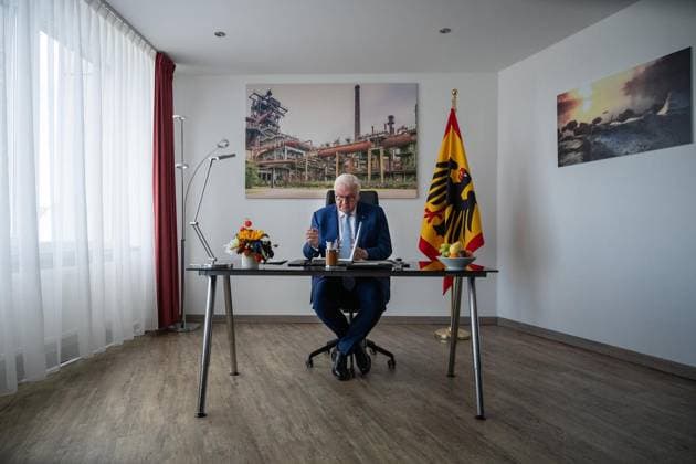 Bundespräsident Frank-Walter Steinmeier verlegt seinen Amtssitz für drei Tage nach Hattingen ** NUR FÜR REDAKTIONELLE ZWECKE ** EDITORIAL USE ONLY **<p>Bundespräsident Frank-Walter Steinmeier verlegt seinen Amtssitz für drei Tage nach Nordrhein-Westfalen. Vom 22. bis 24. September führt er seine Amtsgeschäfte von Hattingen aus. Am Dienstag,21.September.2026, bezieht der Bundespräsident im Hotel Ruhr Inn seine neuen Amtsräume. Deutschland NRW Hattingen Copyright: KaixKitschenberg