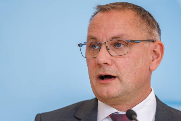 Statement AfD Tino Chrupalla (AfD), bei einem Statement der AfD am 22.06.26 in Berlin. Berlin Berlin Deutschland Reichstag