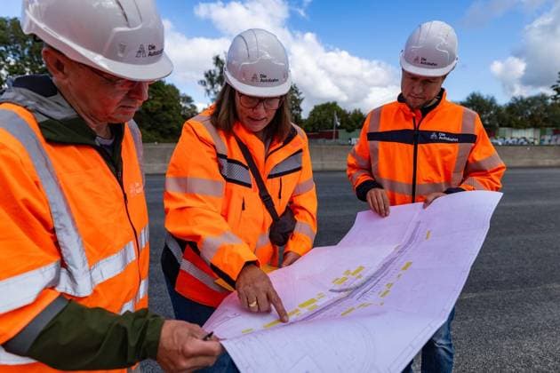 Rundgang über die Baustelle auf der A40 ** NUR FÜR REDAKTIONELLE ZWECKE ** EDITORIAL USE ONLY **<p>Stephanie Heckmann ( Projektleiterin Auotbahn GmbH ). Rundgang über die Baustelle auf der A40 am 22.092.2026 in Bochum. Bochum Copyright: JonasxRichter