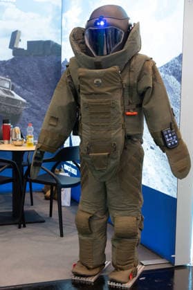 Schutzanzug fuer die Kampfmittelraeumer, Entschaerfung, Messe EUDEX Euro Defence Expo, am 22.09.2026 in der Messe Essen Deutschland.