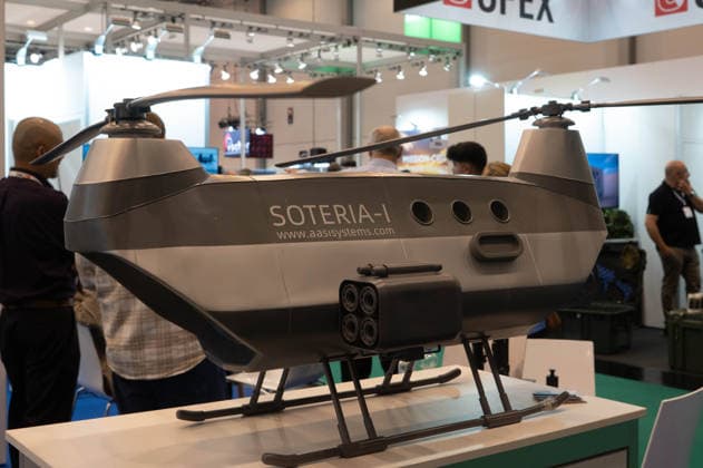 Drohne mit Abwehrgeraeten gegen Drohnen, Messe EUDEX Euro Defence Expo, am 22.09.2026 in der Messe Essen Deutschland.