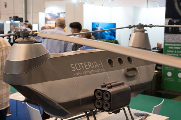 Drohne mit Abwehrgeraeten gegen Drohnen, Messe EUDEX Euro Defence Expo, am 22.09.2026 in der Messe Essen Deutschland.