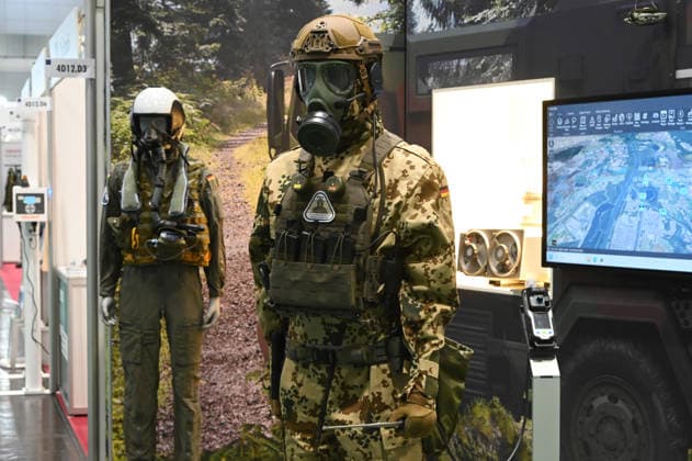 Atemschutzgeraet, Detektor fuer Giftstoffe, Kontaminierung, Dekontamination, Schutzausruestung, Gasmaske, ABC Schutzmaske, Messe EUDEX Euro Defence Expo, am 22.09.2026 in der Messe Essen Deutschland.