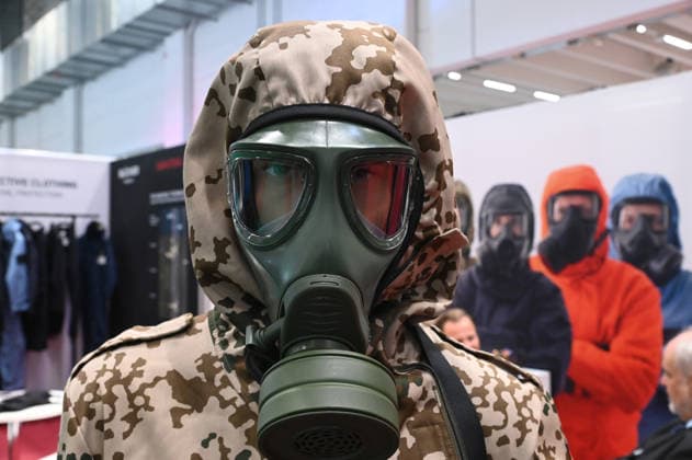 Atemschutzgeraet, Kontaminierung, Dekontamination, Schutzausruestung, Gasmaske, ABC Schutzmaske, Messe EUDEX Euro Defence Expo, am 22.09.2026 in der Messe Essen Deutschland.