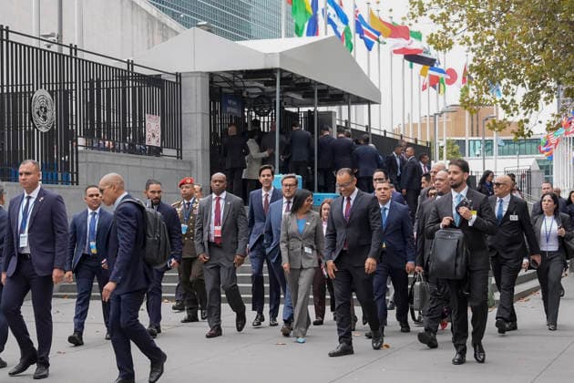 Venezuela s acting president, Delcy RodrIguez (c), leaves the 81st United Nations General Assembly in New York, United States, 22 September 2026. UN General Assembly in New York !ACHTUNG: NUR REDAKTIONELLE NUTZUNG!  Copyright: xÁngelxColmenaresx AME9636 20260922-55021473880_1