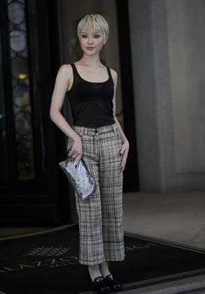 RECORD DATE NOT STATED IPA88837062 - Milan—photo by Mimmo Carriero—Chisa Kondou leaves the hotel to attend the Prada fashion show  Copyright: xx xx IPA88837062