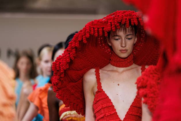 IPA88843146 - Milan, Milan Women™s Fashion Week Spring Summer 2027 - Women™s Fashion, Spring Summer 2027 - J. Salinas fashion show - runway - pictured: Models, end of the show.  Copyright: xCinziaxCamelax xx IPA88843146