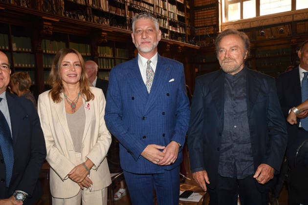 IPA88844413 - Rome, Ministry of Culture: Ceremony to Award the Stella to Franco Nero. Pictured: Franco Nero, Lucia Borgonzoni, Alessandro Giuli  Copyright: xVincenzoxLandix xVincenzoxLandix IPA88844413