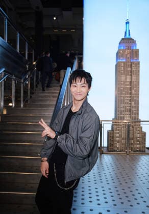 September 22, 2026, New York, Ny, United States: Jay B visits the Empire State Building in Celebration of the 2026 Tape: Roots Tour. Held at Empire State Building in New York. Kashon Bussa Jones Zuma Press September 22, 2026. New York United States - ZUMAp281 20260922_zea_p281_027 Copyright: xPhotoxImagexPressx