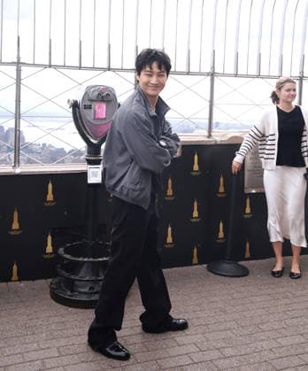 September 22, 2026, New York, Ny, United States: Jay B visits the Empire State Building in Celebration of the 2026 Tape: Roots Tour. Held at Empire State Building in New York. Kashon Bussa Jones Zuma Press September 22, 2026. New York United States - ZUMAp281 20260922_zea_p281_021 Copyright: xPhotoxImagexPressx