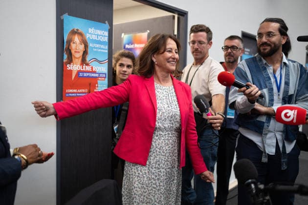 Segolene Royal Campaign meeting for the PS Primary - Alfortville Candidate in the Socialist (PS) and centre-left Place Publique (PP) parties primary ahead of France s 2027 presidential election Segolene Royal speaks to the press during her campaign meeting in Alfortville, suburbs of Paris on September 22, 2026. Photo by Raphael Lafargue ABACAPRESS.COM Alfortville France  Copyright: xLafarguexRaphael ABACAx
