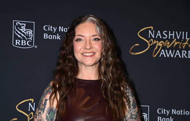 9th Annual Nashville Songwriter Awards Ashley McBryde arriving to the 9th Annual Nashville Songwriter Awards held at The Ryman Auditorium on September 22, 2026 in Nashville, TN. Nashville The Ryman Auditorium Tennessee USA Copyright: xTammiexArroyo AFF-USA.comx