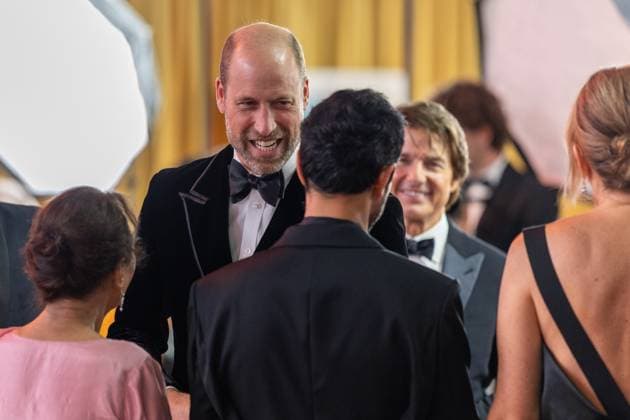 September 22, 2026, London, United Kingdom: Prince William speaks to cast members at the Global Film Premiere of Digger, in Leicester Square, London.Cast and guests attend the Global Film Premiere of Digger, in Leicester Square, London London United Kingdom - ZUMAs197 20260922_aaa_s197_306 Copyright: xPhilxLewisx