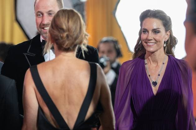 September 22, 2026, London, United Kingdom: Catherine Princess of Wales speaks to John Goodman and cast members at the Global Film Premiere of Digger, in Leicester Square, London.Cast and guests attend the Global Film Premiere of Digger, in Leicester Square, London London United Kingdom - ZUMAs197 20260922_aaa_s197_292 Copyright: xPhilxLewisx