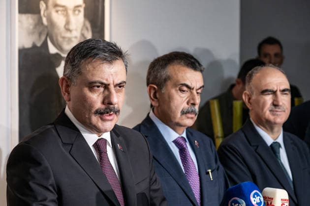September 22, 2026, Manisa, Turkey: Turkish Minister of the Interior Mustafa Ciftci (L) and Minister of National Education Yusuf Tekin (C) are making a statement at Turgutlu State Hospital following the incident. Police maintained security measures around a high school in Turgutlu, in Turkey™s western Manisa province, following a shooting that left 11 people injured. The Turkish Interior Minister and Education Minister addressed the media following the incident. Manisa Turkey - ZUMAs197 20260922_aaa_s197_475 Copyright: xMuratxKocabasx