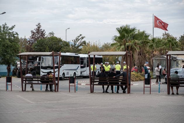 September 22, 2026, Manisa, Turkey: The families of the injured students are seen waiting outside Turgutlu State Hospital. Police maintained security measures around a high school in Turgutlu, in Turkey™s western Manisa province, following a shooting that left 11 people injured. The Turkish Interior Minister and Education Minister addressed the media following the incident. Manisa Turkey - ZUMAs197 20260922_aaa_s197_477 Copyright: xMuratxKocabasx