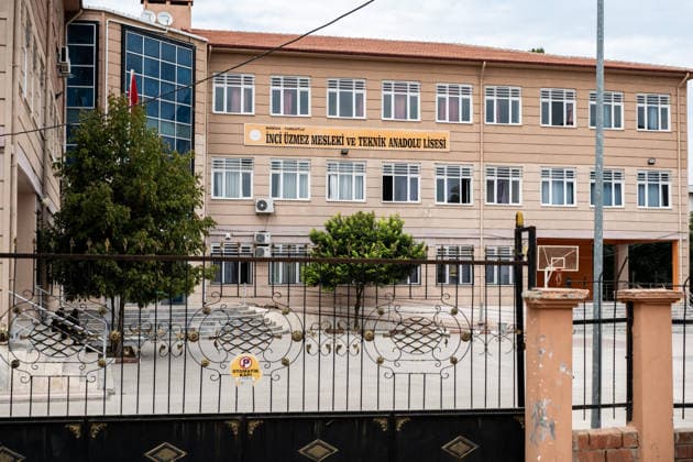 September 22, 2026, Manisa, Turkey: A view of the high school following a shooting. Police maintained security measures around a high school in Turgutlu, in Turkey™s western Manisa province, following a shooting that left 11 people injured. The Turkish Interior Minister and Education Minister addressed the media following the incident. Manisa Turkey - ZUMAs197 20260922_aaa_s197_462 Copyright: xMuratxKocabasx