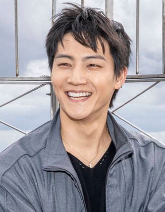 September 22, 2026, New York, New York, USA: South Korean singer and songwriter, JAY B visits the Empire State Building in New York to celebrate the 2026 Tape, Roots Tour ahead of his performance at Palladium Times Square. 22 September 2026 New York USA - ZUMAa265 20260922_zep_a265_029 Copyright: xEricxAcquayex