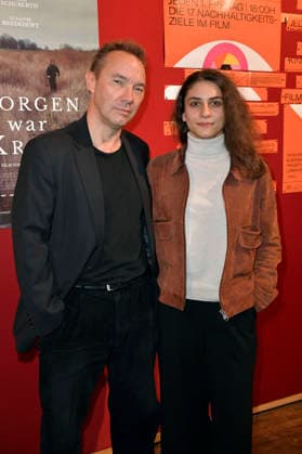 Thomas Arnold und Luda Tushmalishvili bei der Premiere des Kinofilms Morgen war Krieg im Delphi Lux. Berlin, 22.09.2026