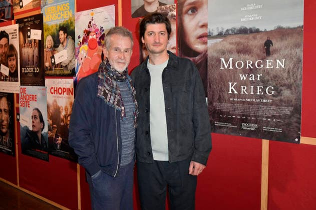 Ulrich Matthes und Nicolas Ehret bei der Premiere des Kinofilms Morgen war Krieg im Delphi Lux. Berlin, 22.09.2026