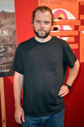 Fabian Gamper bei der Premiere des Kinofilms Morgen war Krieg im Delphi Lux. Berlin, 22.09.2026